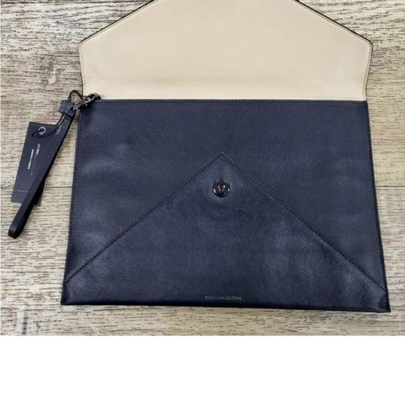BCBGMAXAZRIA KASSANDRA POUCH - BLACK - Picture 5 of 5